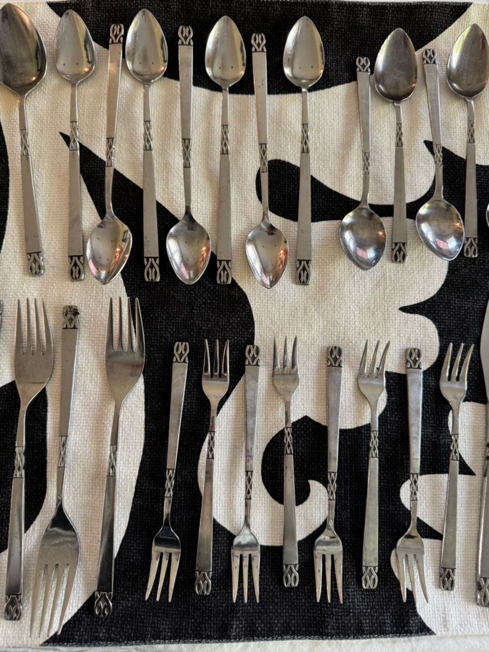 Vintage Orleans Victoria Stainless Steel Silver Flatware Set Japan-65 pieces